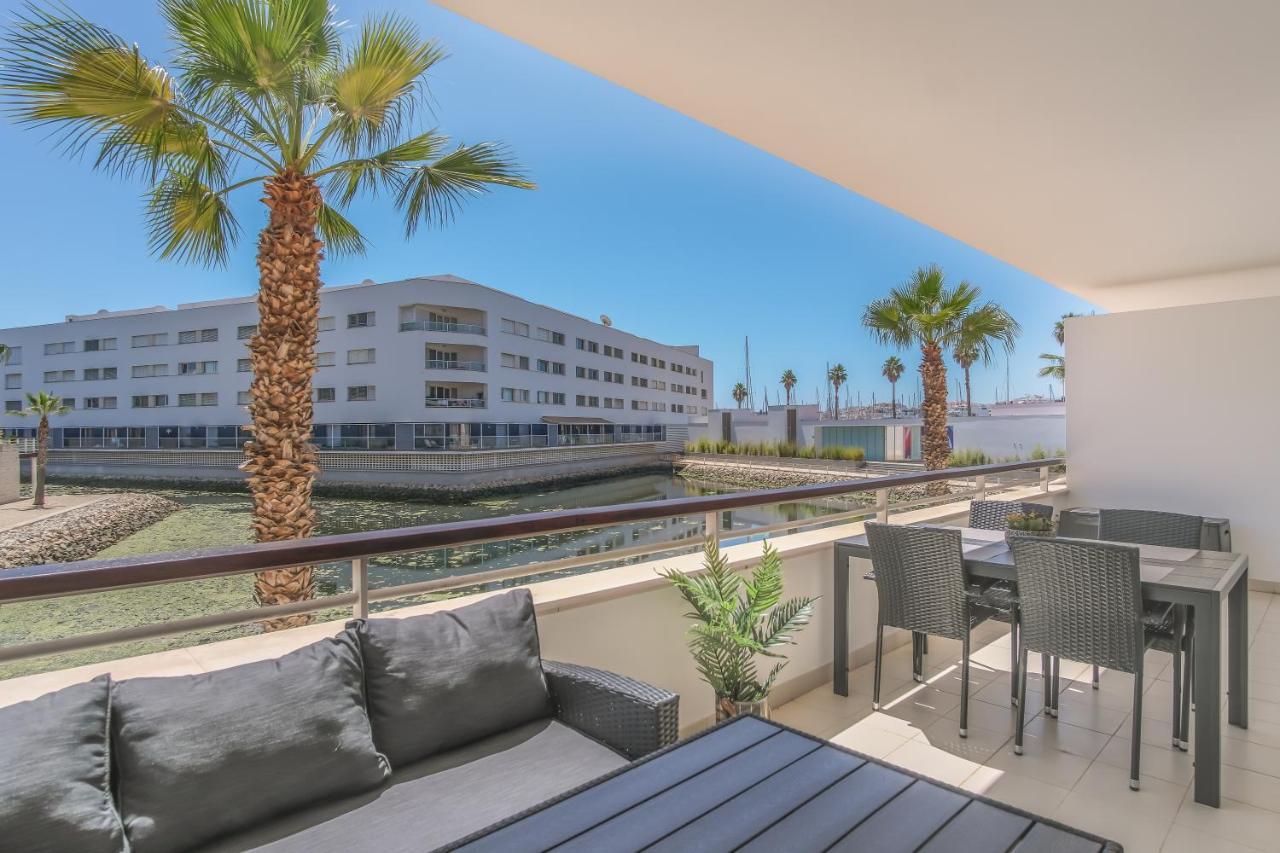 Lucky Star Marina Apartment, With Pool 라고스 외부 사진