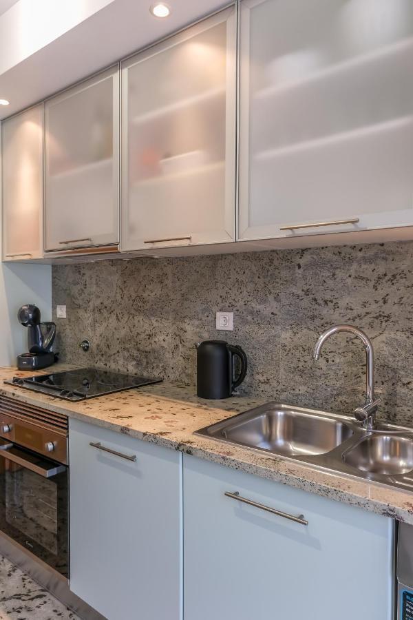 Lucky Star Marina Apartment, With Pool 라고스 외부 사진