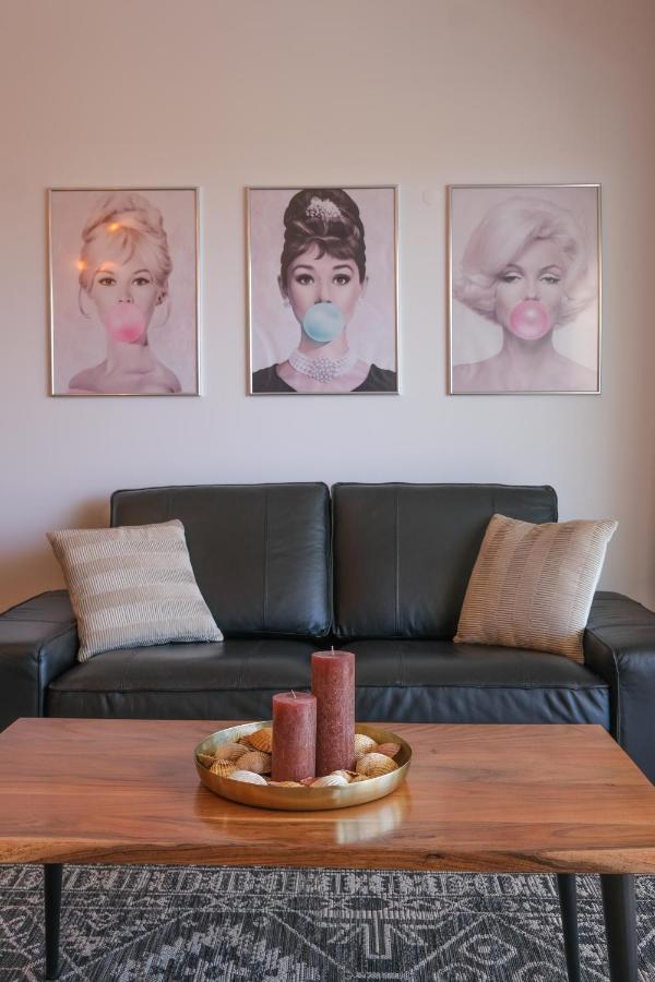 Lucky Star Marina Apartment, With Pool 라고스 외부 사진