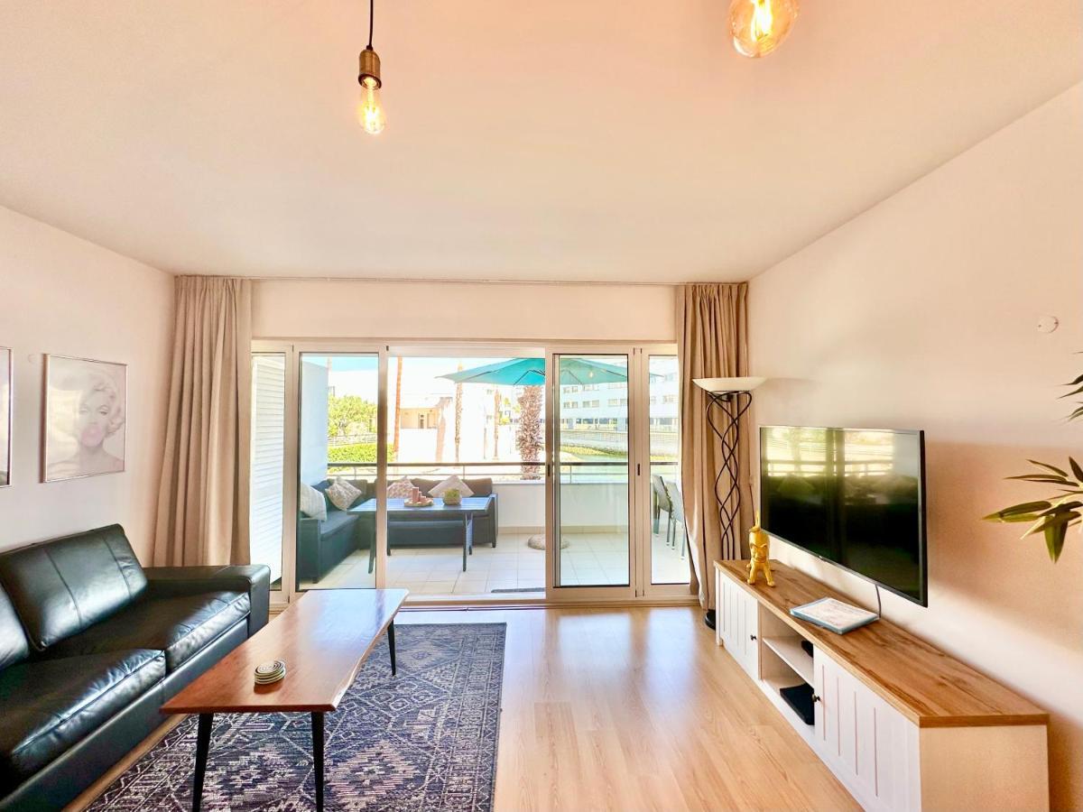Lucky Star Marina Apartment, With Pool 라고스 외부 사진