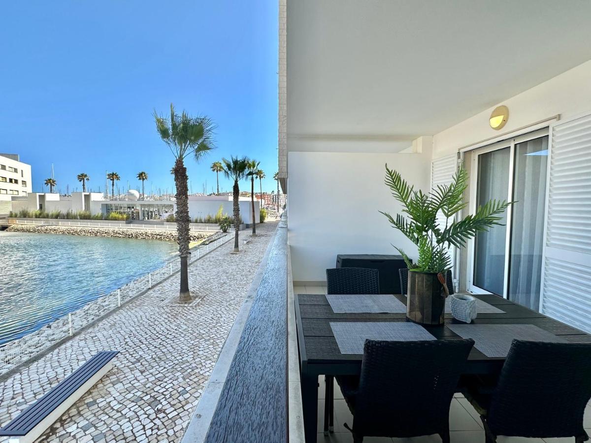 Lucky Star Marina Apartment, With Pool 라고스 외부 사진