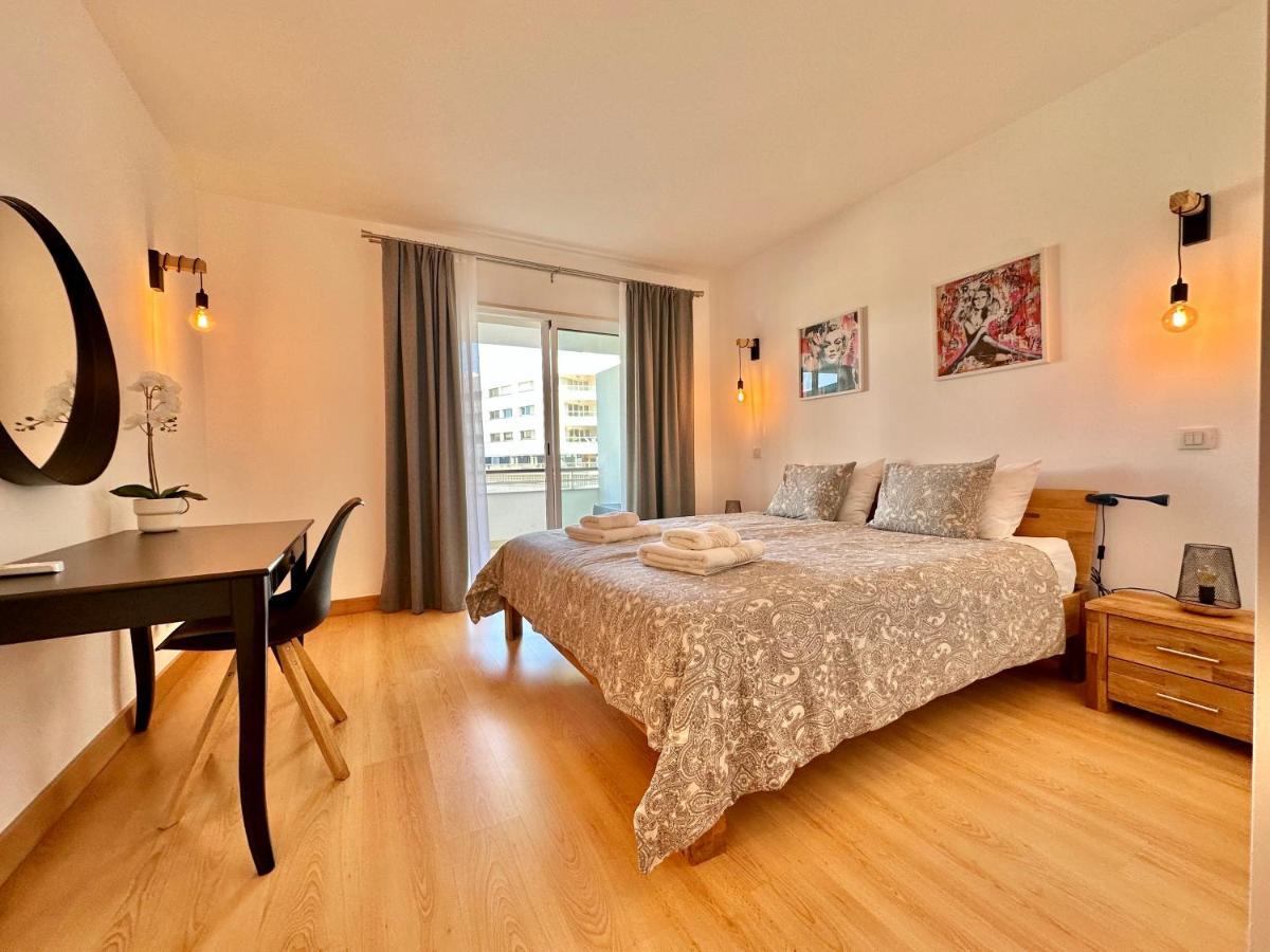 Lucky Star Marina Apartment, With Pool 라고스 외부 사진